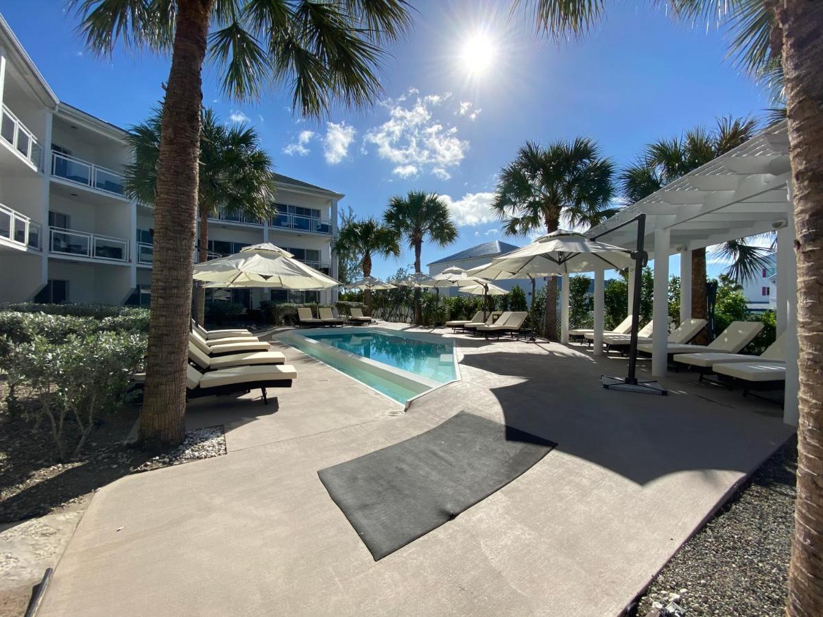 Grace Bay Suites Zewnętrze zdjęcie