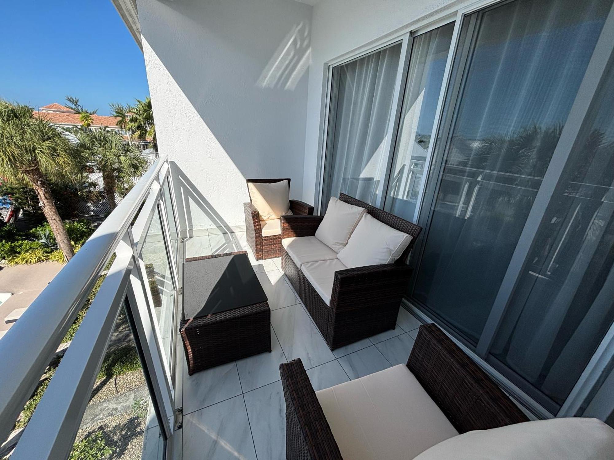 Grace Bay Suites Zewnętrze zdjęcie