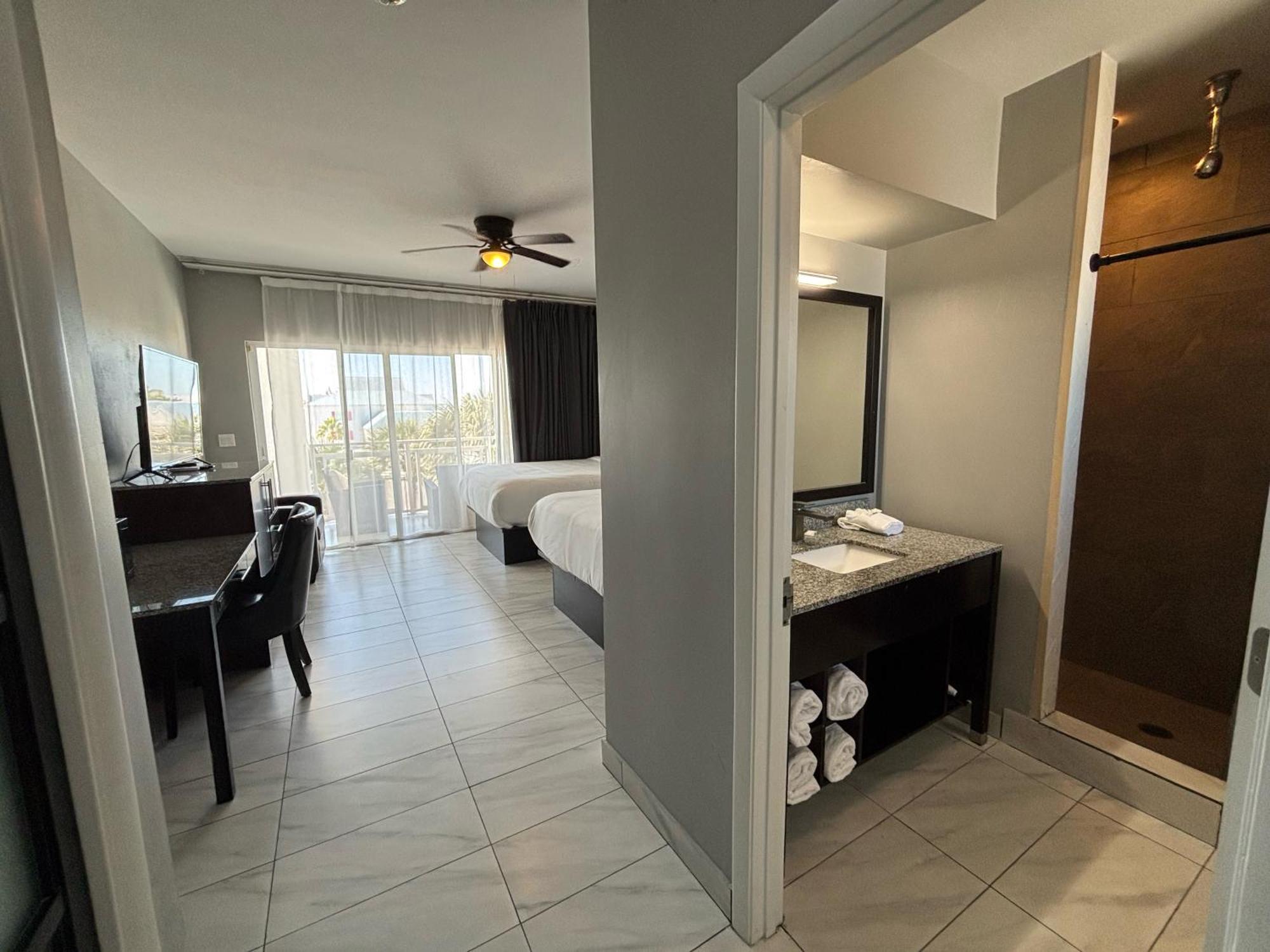 Grace Bay Suites Zewnętrze zdjęcie